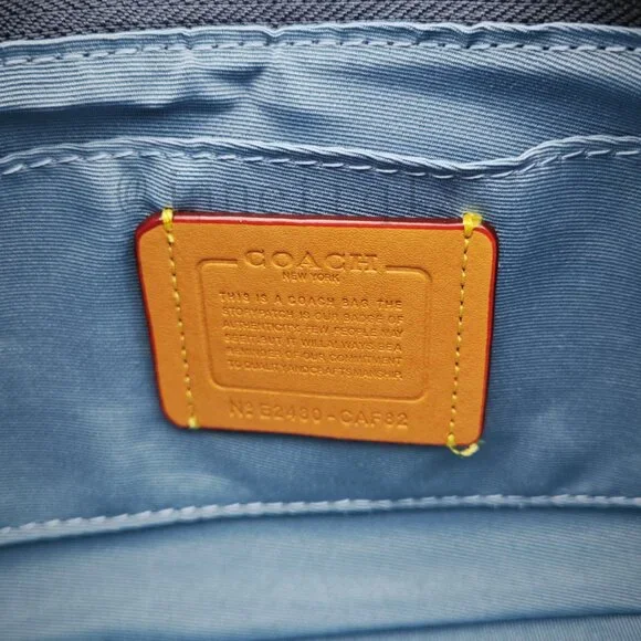 🎶🎶Coach Teri Shoulder Bag In Signature Denim - Picture 11 of 11